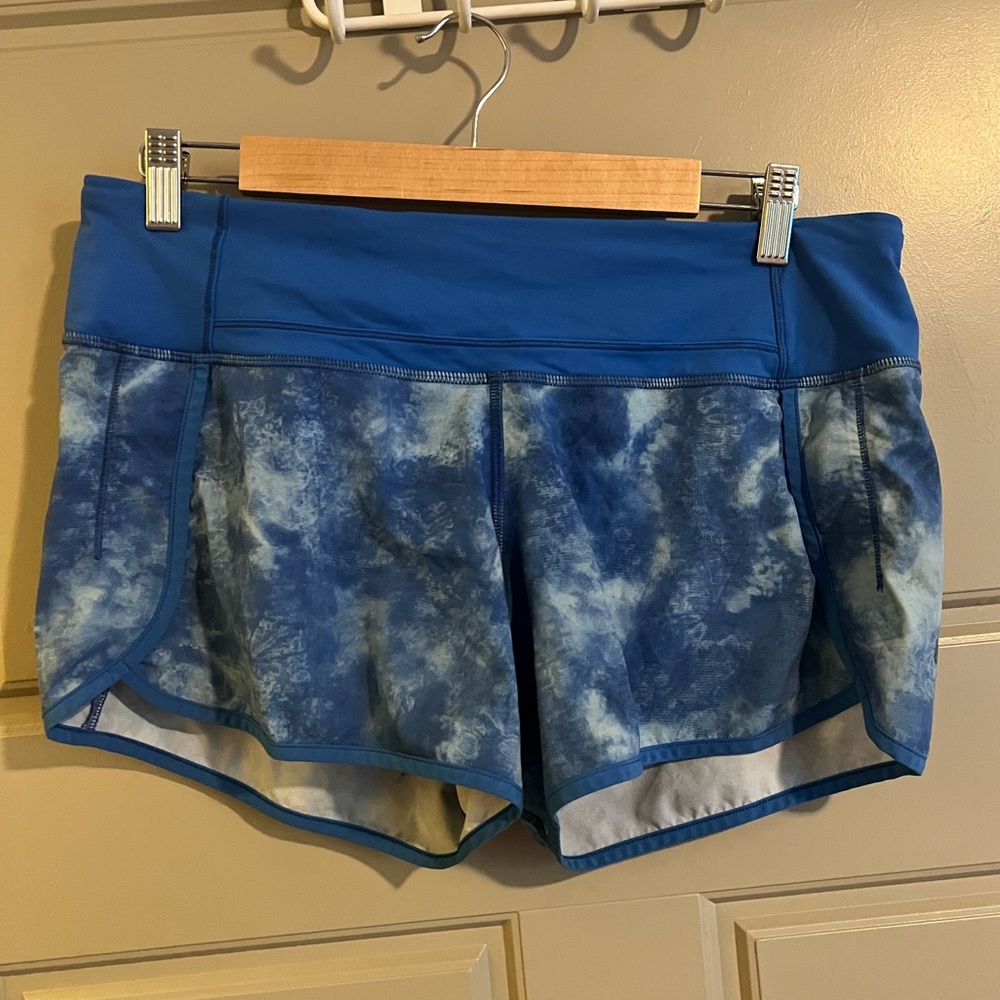 Lululemon Run Times Shorts in Blue Tie Dye